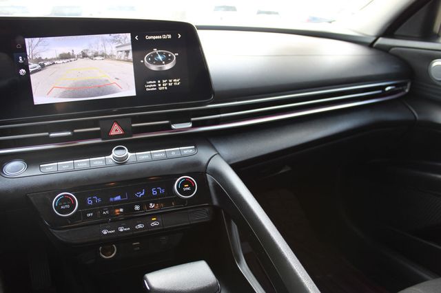 2024 Hyundai Elantra SEL IVT - 22987425 - 16