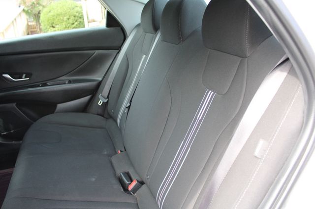 2024 Hyundai Elantra SEL IVT - 22987425 - 21