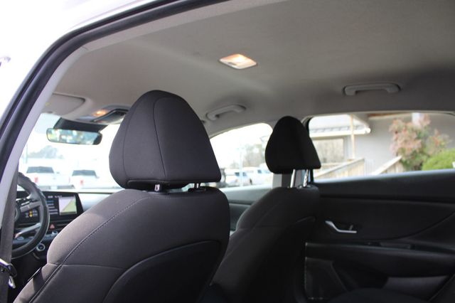 2024 Hyundai Elantra SEL IVT - 22987425 - 22