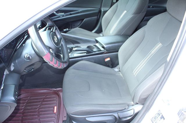 2024 Hyundai Elantra SEL IVT - 22987425 - 37