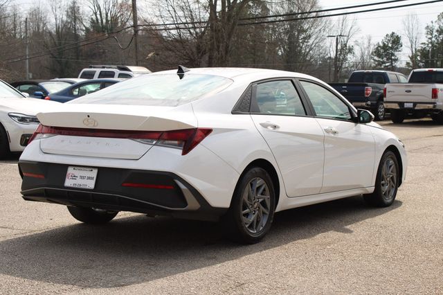 2024 Hyundai Elantra SEL IVT - 22987425 - 7