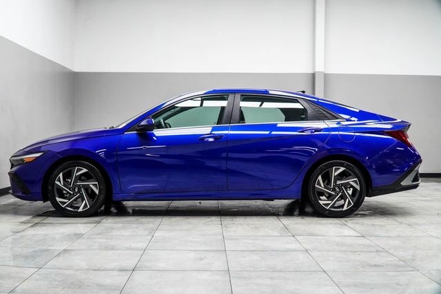2024 Hyundai Elantra SEL IVT - 22994251 - 9