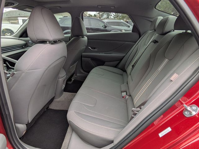 2024 Hyundai Elantra SEL IVT - 22955040 - 12