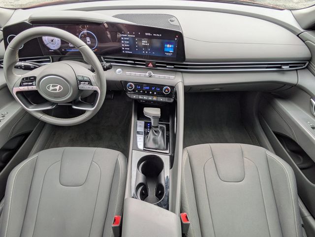 2024 Hyundai Elantra SEL IVT - 22955040 - 13