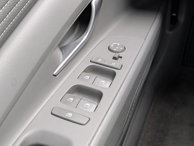 2024 Hyundai Elantra SEL IVT - 22955040 - 24