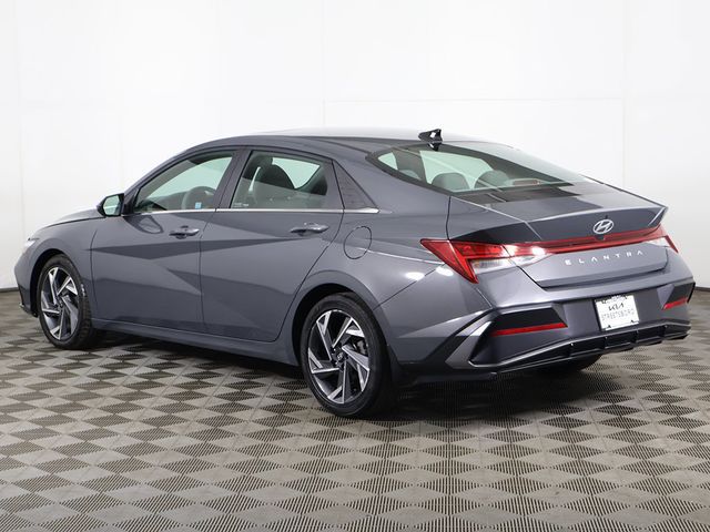 2024 Hyundai Elantra SEL IVT - 23101584 - 9