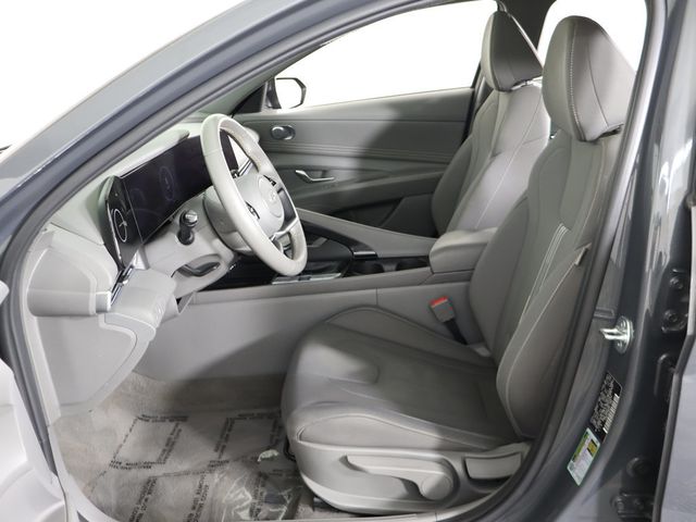 2024 Hyundai Elantra SEL IVT - 23101584 - 29