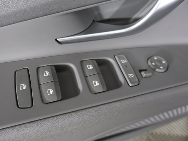 2024 Hyundai Elantra SEL IVT - 23101584 - 37