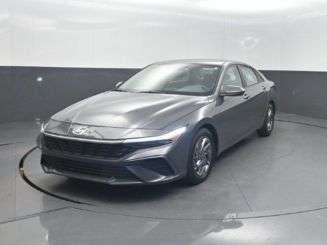 2024 Hyundai Elantra SEL IVT - 23071747 - 1