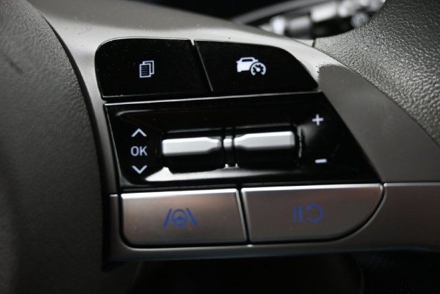 2024 Hyundai Elantra SEL IVT - 23071747 - 19
