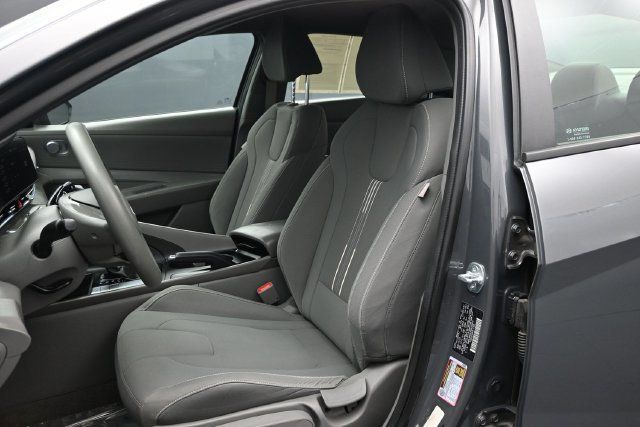 2024 Hyundai Elantra SEL IVT - 23071747 - 4