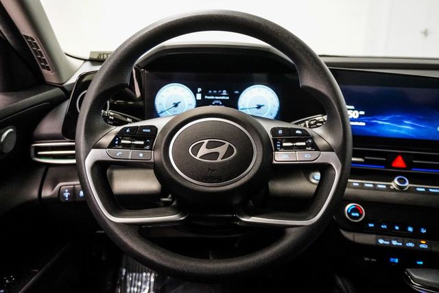2024 Hyundai Elantra SEL IVT - 22995351 - 12