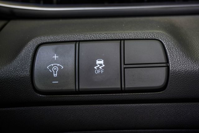 2024 Hyundai Elantra SEL IVT - 23066495 - 23