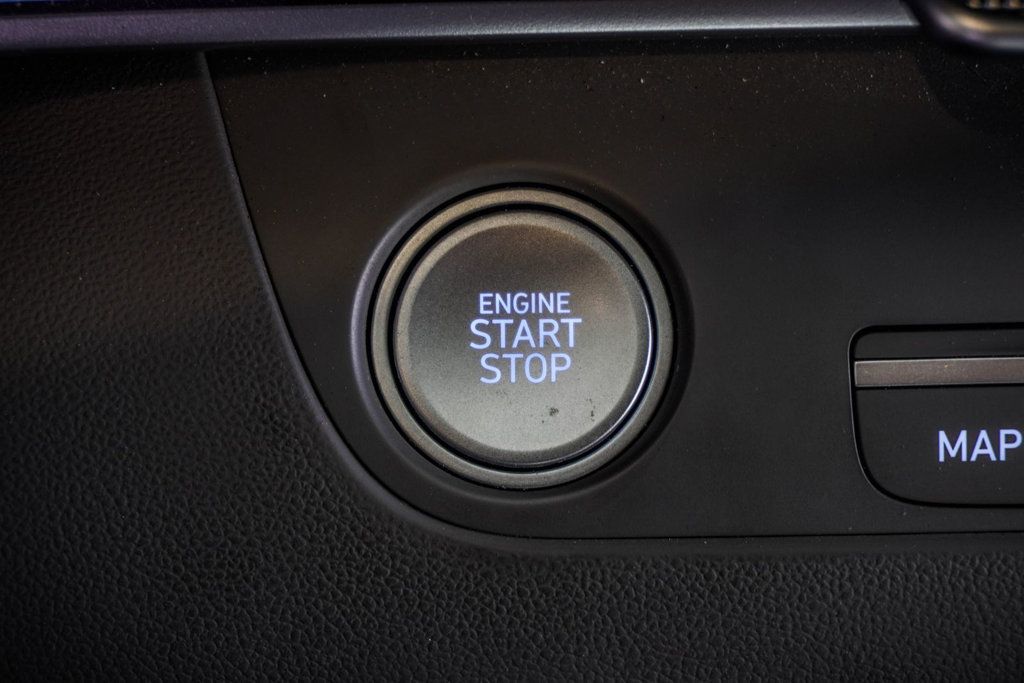 Hyundai Elantra photo 26