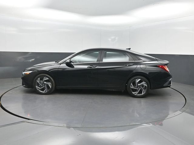 2024 Hyundai Elantra SEL IVT - 23003180 - 1
