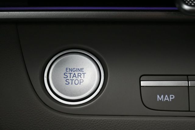 2024 Hyundai Elantra SEL IVT - 23003180 - 28