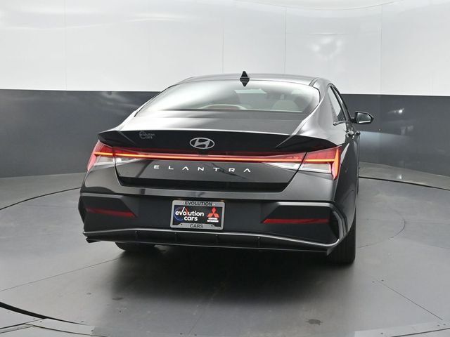 2024 Hyundai Elantra SEL IVT - 23003180 - 30
