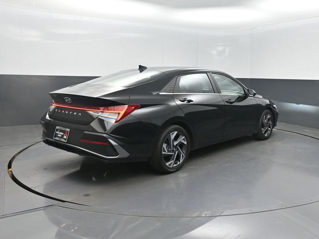 2024 Hyundai Elantra SEL IVT - 23003180 - 31