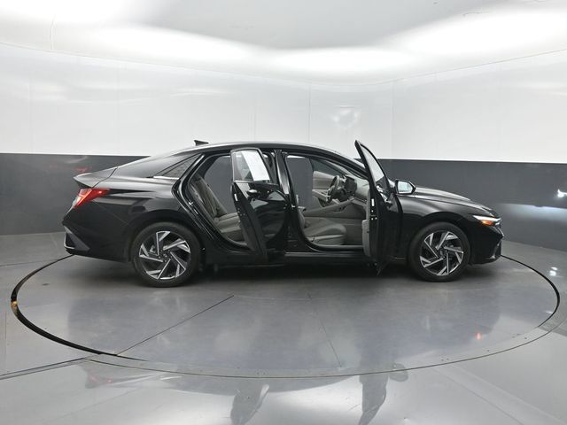 2024 Hyundai Elantra SEL IVT - 23003180 - 36