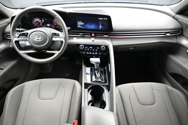 2024 Hyundai Elantra SEL IVT - 23020406 - 14