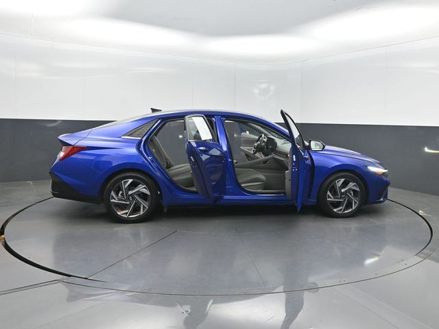 2024 Hyundai Elantra SEL IVT - 23020406 - 36
