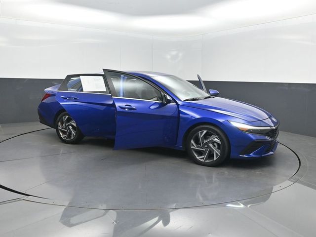 2024 Hyundai Elantra SEL IVT - 23020406 - 37
