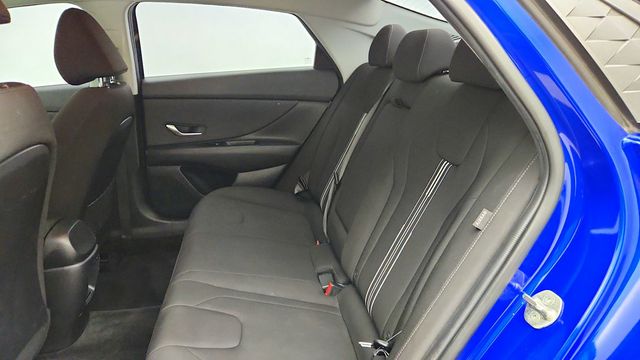 2024 Hyundai Elantra SEL IVT - 23094184 - 19