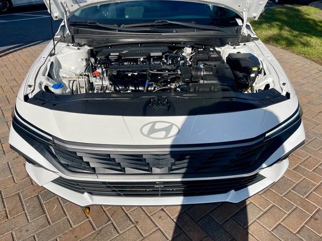 2024 Hyundai Elantra SEL IVT - 22932660 - 15