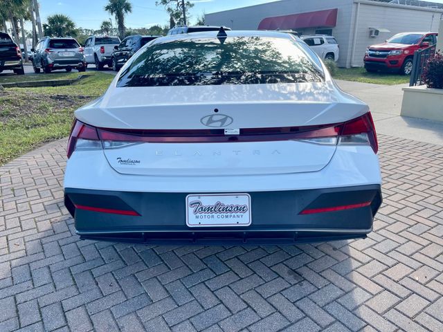 2024 Hyundai Elantra SEL IVT - 22932660 - 3