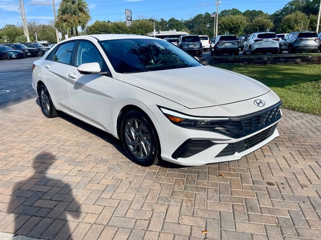 2024 Hyundai Elantra SEL IVT - 22932660 - 6