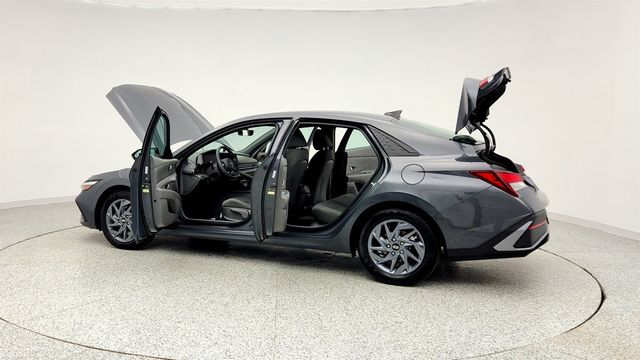 2024 Hyundai Elantra SEL IVT - 22968971 - 11