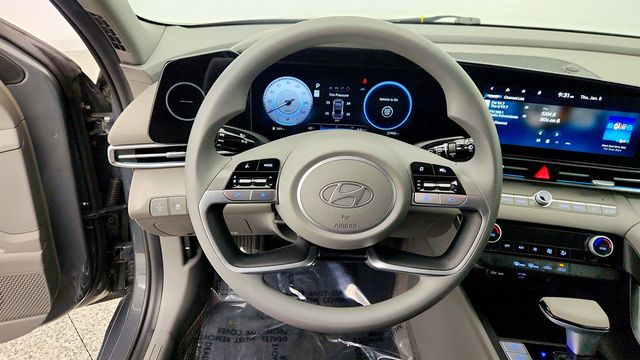 2024 Hyundai Elantra SEL IVT - 22968971 - 16