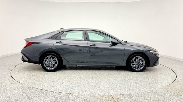 2024 Hyundai Elantra SEL IVT - 22968971 - 3