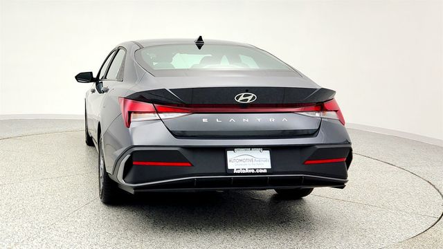 2024 Hyundai Elantra SEL IVT - 22968971 - 5