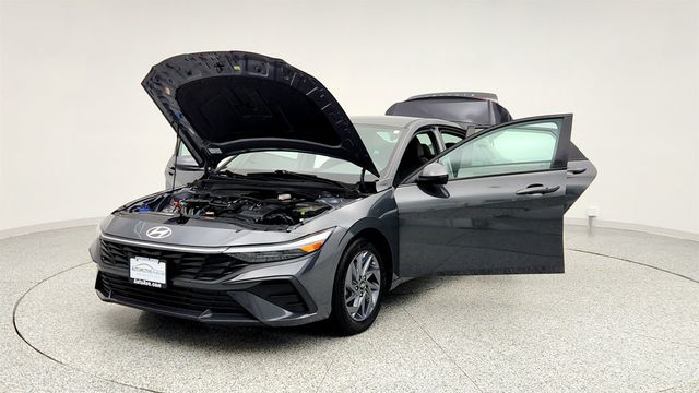 2024 Hyundai Elantra SEL IVT - 22968971 - 8