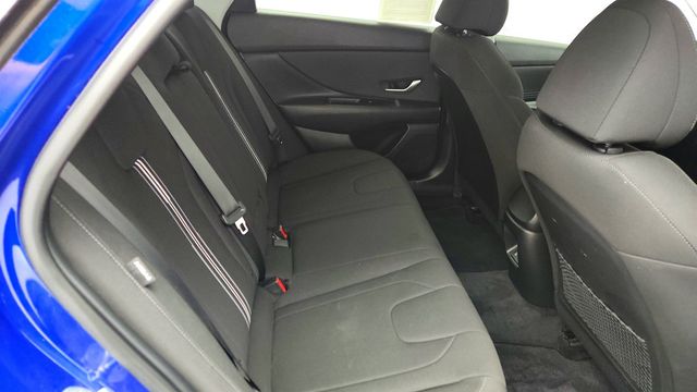 2024 Hyundai Elantra SEL IVT - 23015809 - 21