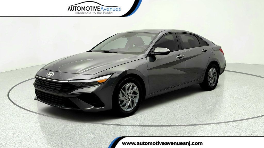 2024 Hyundai Elantra SEL IVT - 23049048 | Video 1