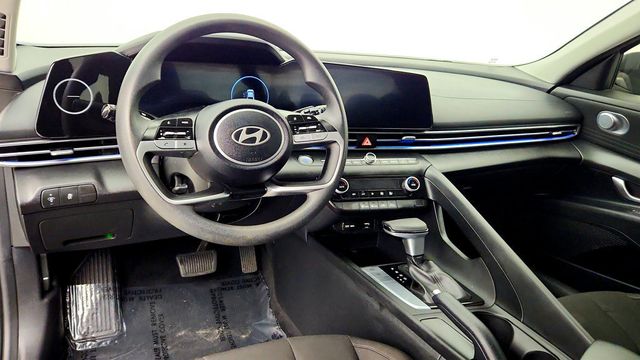 2024 Hyundai Elantra SEL IVT - 23049048 - 11