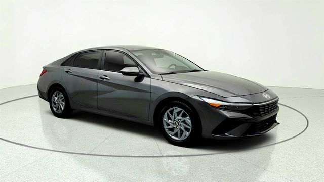 2024 Hyundai Elantra SEL IVT - 23049048 - 2