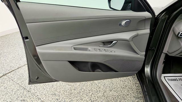 2024 Hyundai Elantra SEL IVT - 23049053 - 9