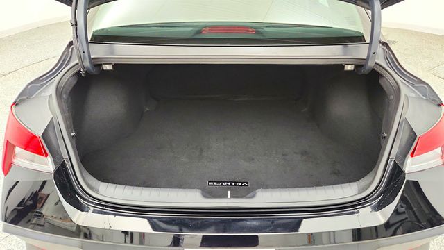 2024 Hyundai Elantra SEL IVT - 23049798 - 20