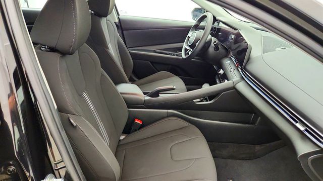 2024 Hyundai Elantra SEL IVT - 23049798 - 22