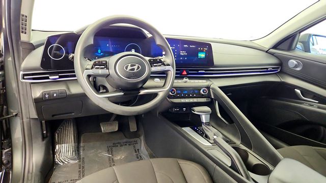 2024 Hyundai Elantra SEL IVT - 23091786 - 11