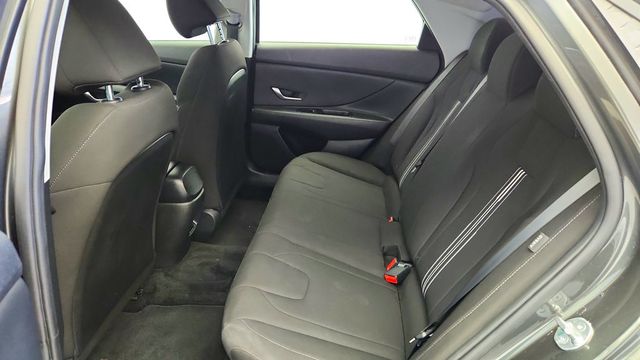2024 Hyundai Elantra SEL IVT - 23091786 - 19