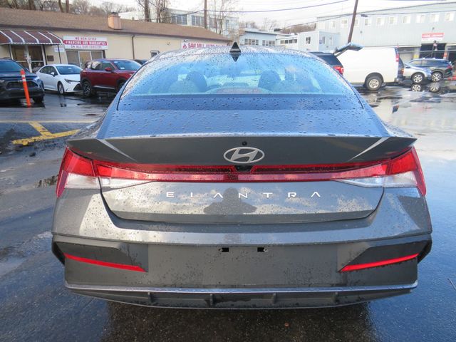 2024 Hyundai Elantra SEL IVT(clear title) - 22961957 - 5