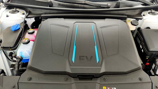 2024 Hyundai IONIQ 5 Limited RWD - 23014999 - 27