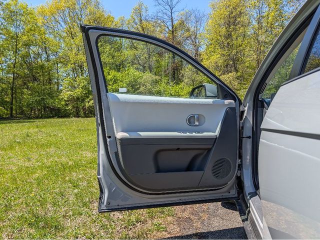 2024 Hyundai IONIQ 5 SEL - 23027912 - 9