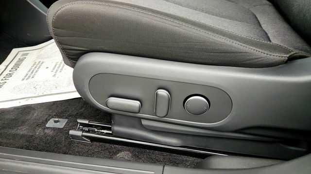 2024 Hyundai IONIQ 5 SE Standard Range - 23015786 - 10