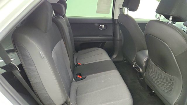 2024 Hyundai IONIQ 5 SE Standard Range - 23015786 - 22