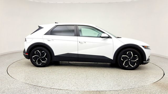 2024 Hyundai IONIQ 5 SE Standard Range - 23015786 - 3